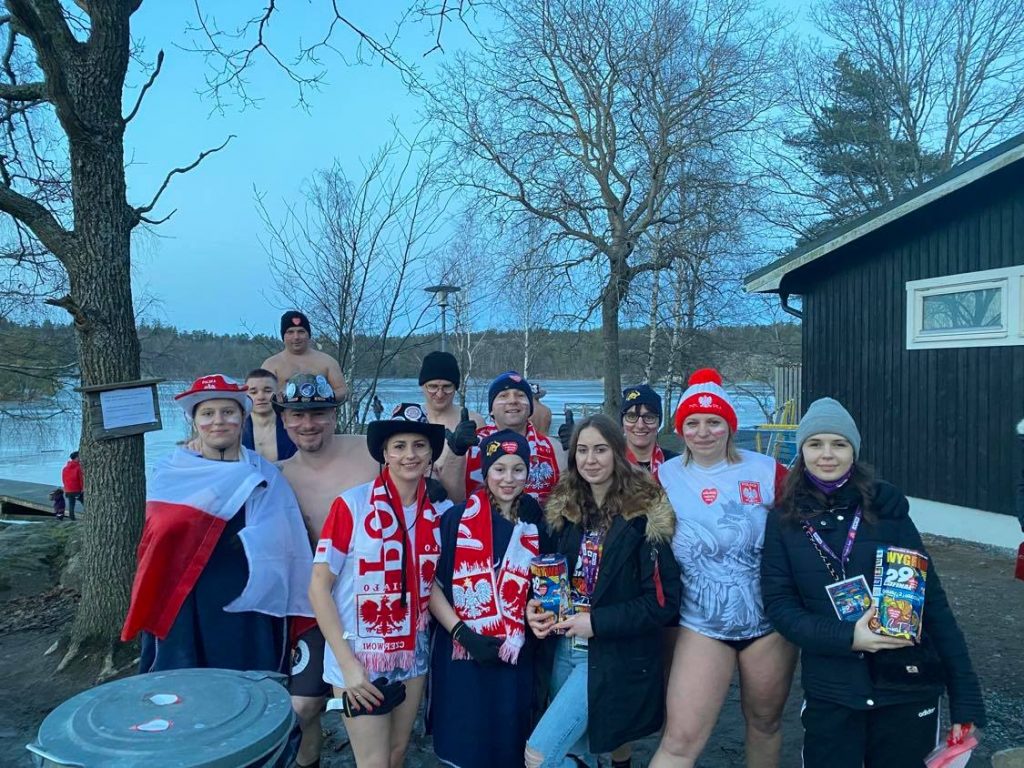 Przyjaciele Szkoły Polskiej wspierają zbiórkę WOŚP