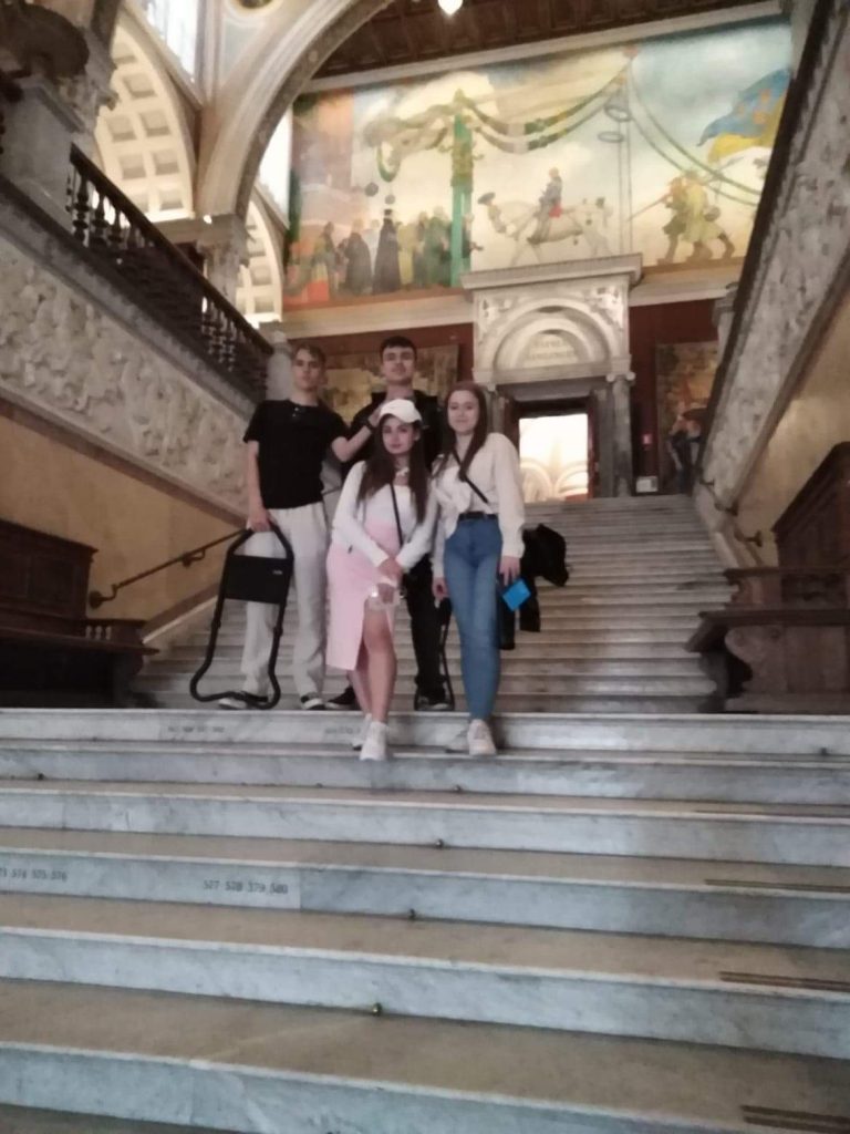 Klasa 1 LO na wycieczce w Muzem Narodowym