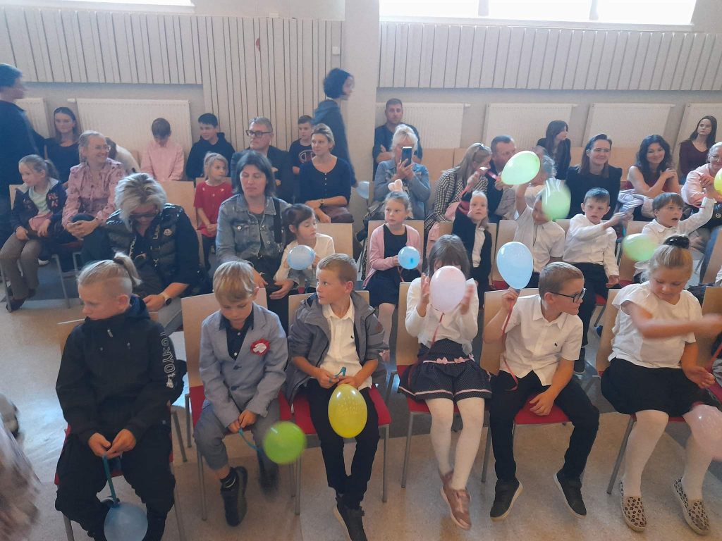 Uroczyste rozpoczęcie roku szkolnego uczniów klas pierwszych